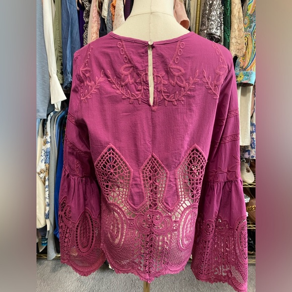 Chloe Oliver Anthropologie Magenta Pink Bell Sleeve Lace Crochet Blouse Top - Picture 3 of 11